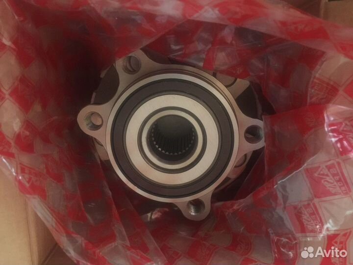 Ступица колеса переднего Toyota RAV4