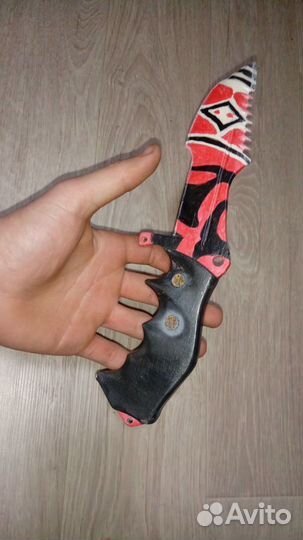 Охотнечий нож из CS:GO из дерева