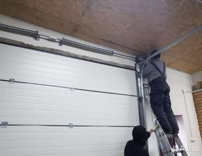 Гаражные ворота секционные 2880*2680 (ш/в)