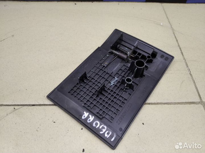 Накладка (кузов внутри) 4007 2008-2013