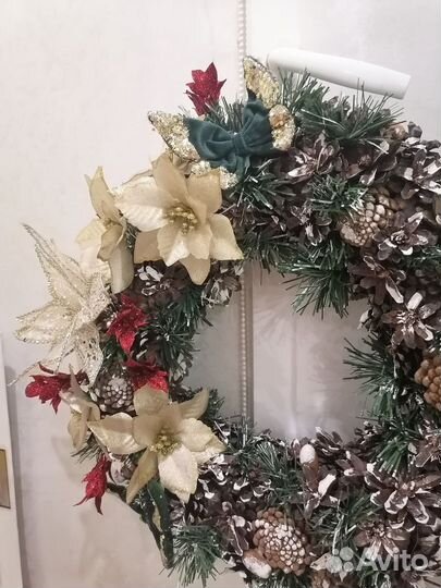Новогодний венок ручной работы