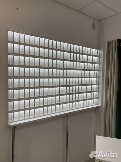 Стеллаж для лаков