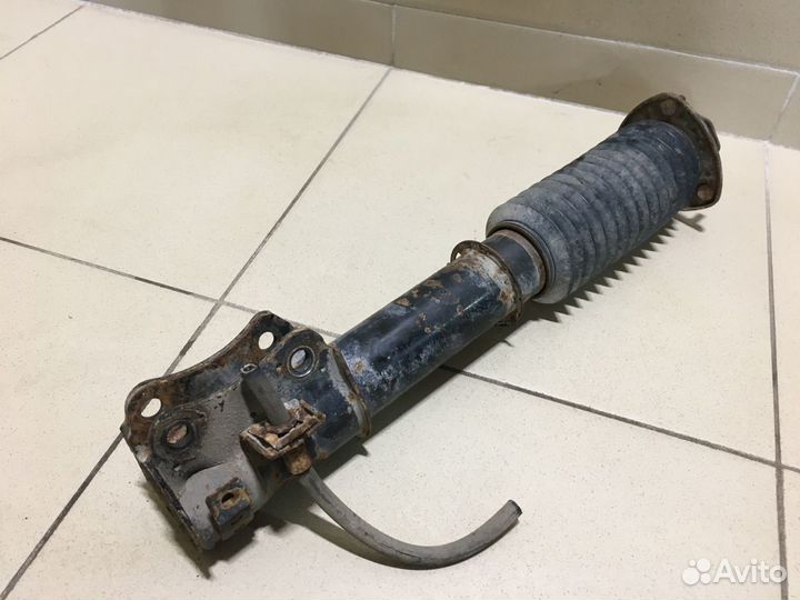 Амортизатор передний правый Vitara/Sidekick 1989-1