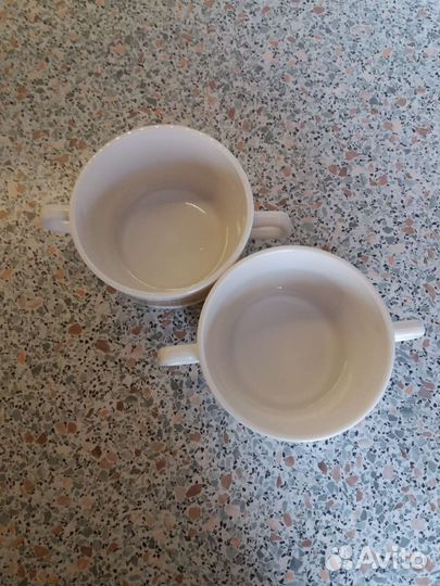 Бульонница с блюдцем