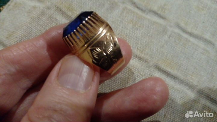 Перстень с корундом