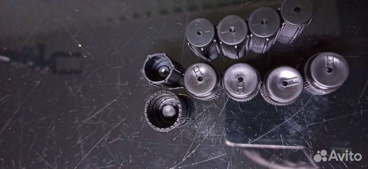 Колпачек заправочного штуцера кондиционера