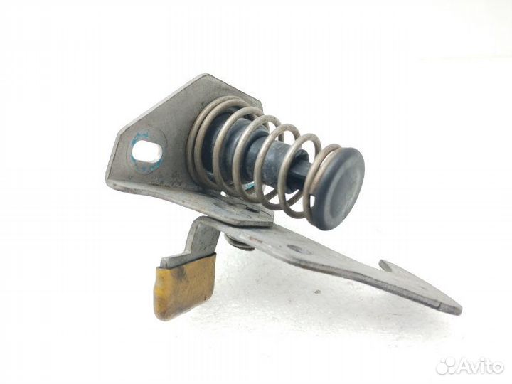 Крюк замка капота Bmw 3-Series E90