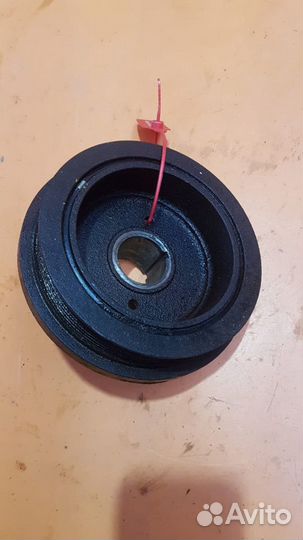 Шкив коленвала на Toyota Land Cruiser 100 2uzfe