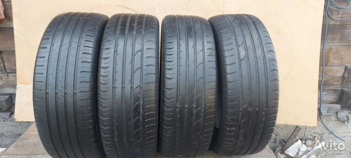 Continental ContiPremiumContact 2 215/60 R17 96H