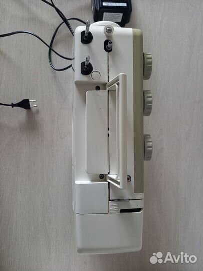 Швейная машинка janome