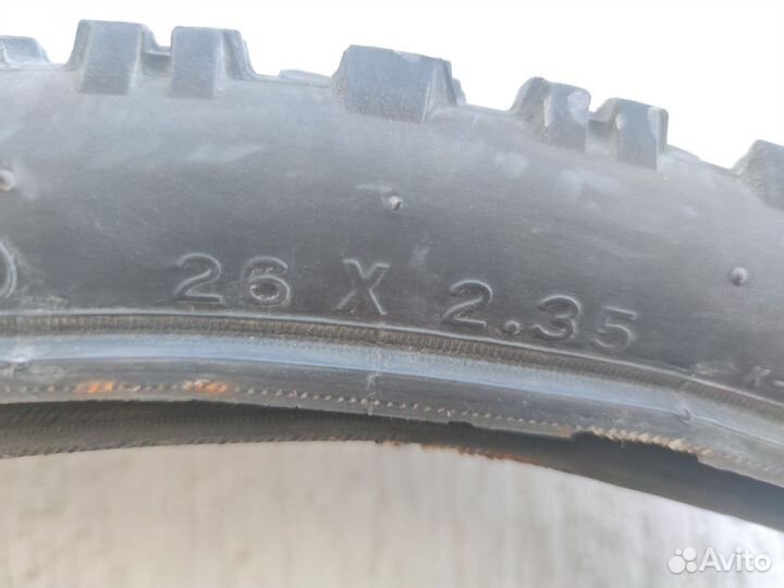 Покрышки 26х2.3 downhill