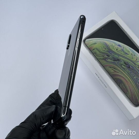 iPhone Xs, 64 ГБ