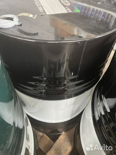 Бочка металлическая 60/200 литров,куб пластиковый