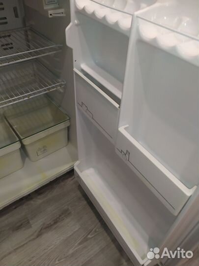 Холодильник Бирюса б/у двухкамерный