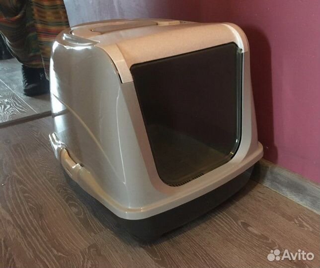 Кошачий лоток закрытый