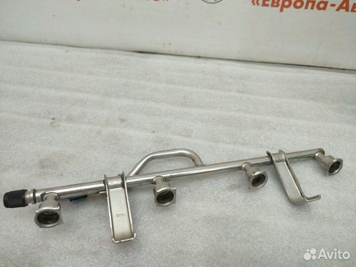 Рейка топливная (рампа) Opel Astra H 1.6 Л 2006