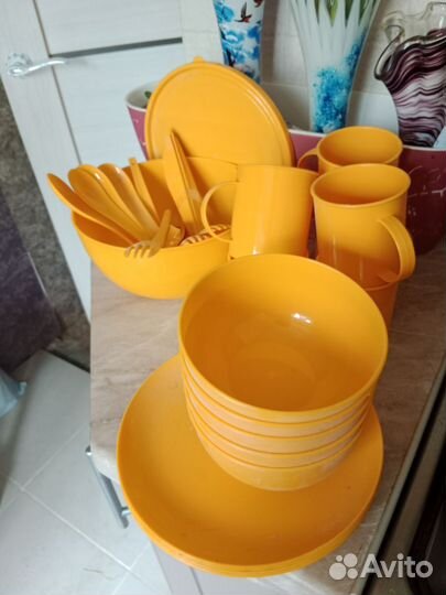 Корзина для пикника с посудой