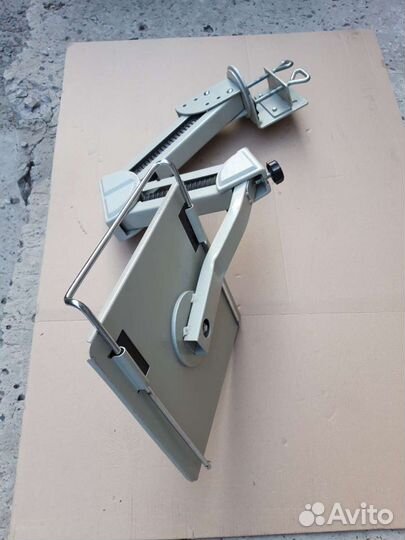 Полка под тв,монитор и тд