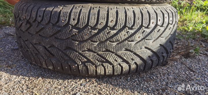 Комплект зимних колес 215/65/R16