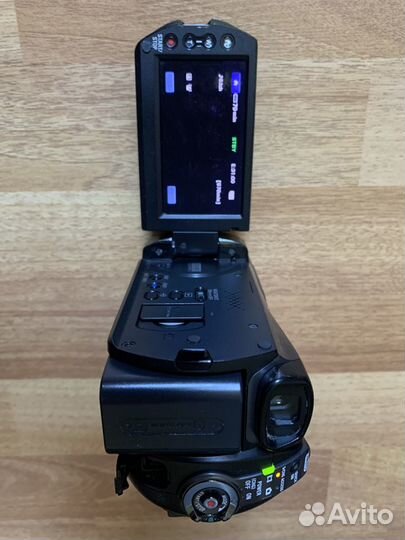 Видеокамера Sony Handycam HDR-SR12E Zeiss Optics