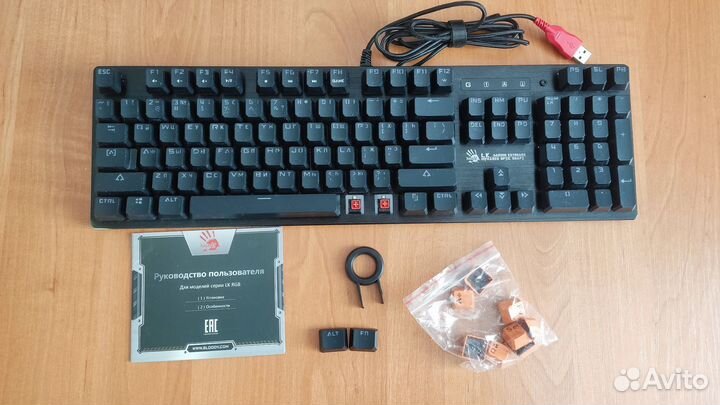 Механическая клавиатура Bloody 820R red switch