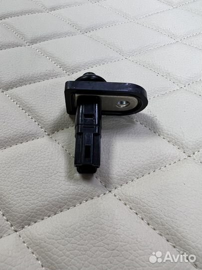 Новый оригиналный концевик двери hyundai accent