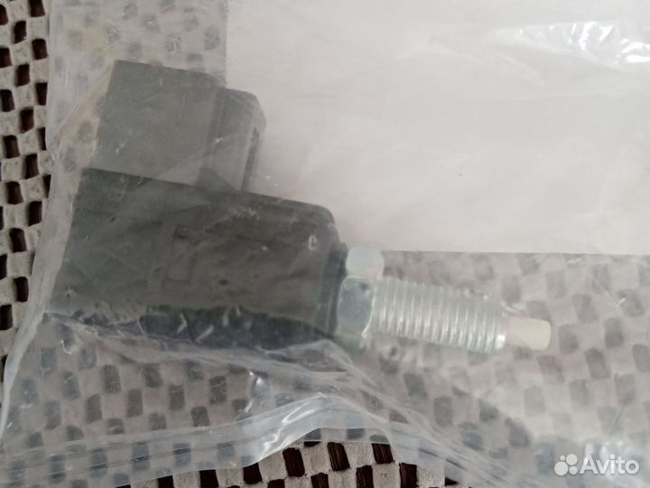 Датчик педали тормоза киа саренто 2 (новый)