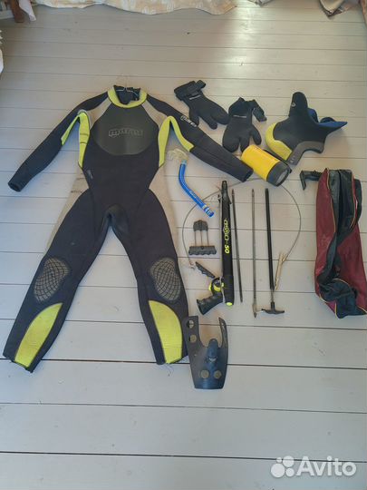 Гидрокостюм