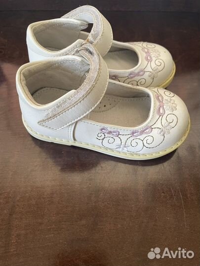 Туфли для девочки 22 размер