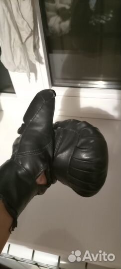 Боксерские перчатки