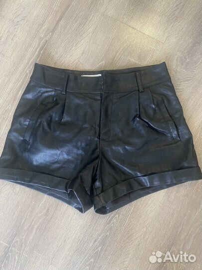 Шорты женские