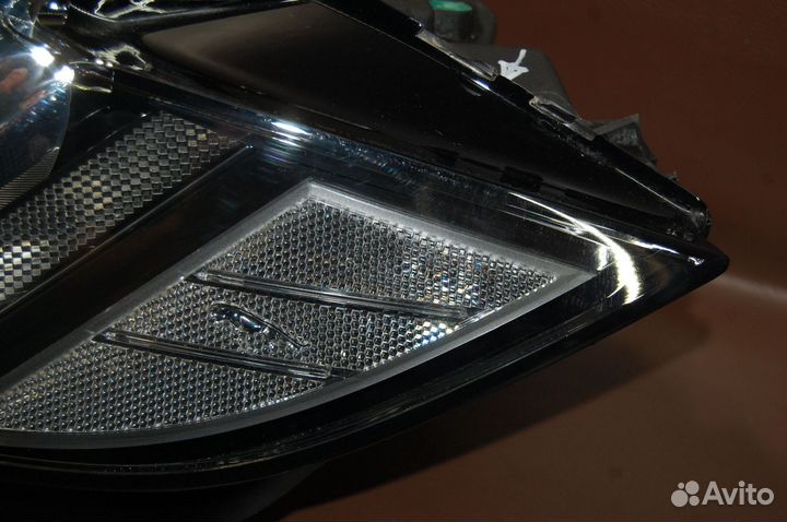 Фара левая - Jaguar XF (2015-н.в.)