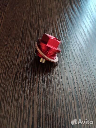 Магнитный сливной болт двигателя