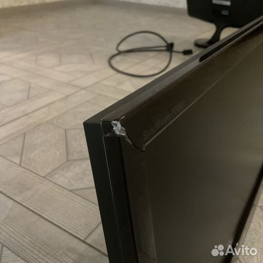 Монитор Samsung 21