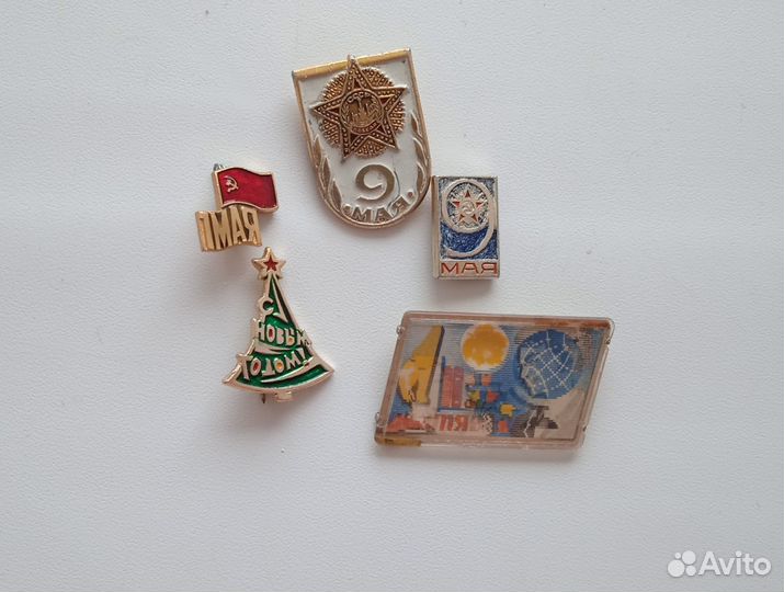 Значки, знаки, жетоны СССР