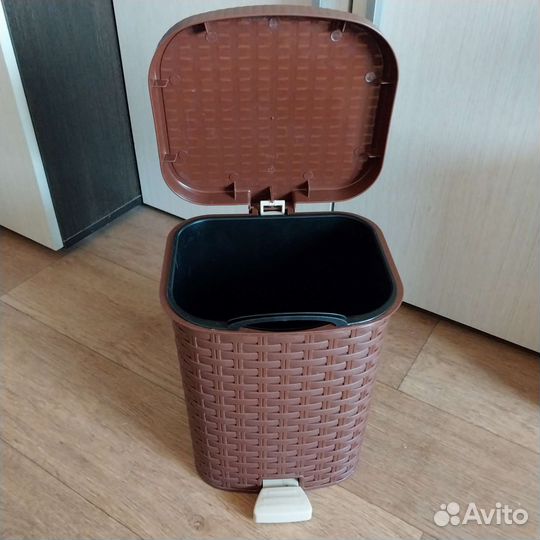 Ведро для мусора с педалью Idea, Артлайн