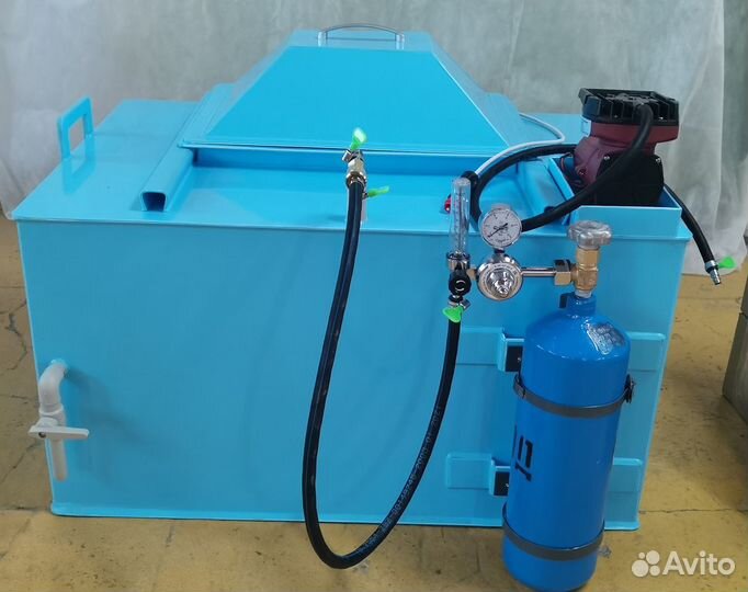 Емкость для перевозки живой рыбы, малька