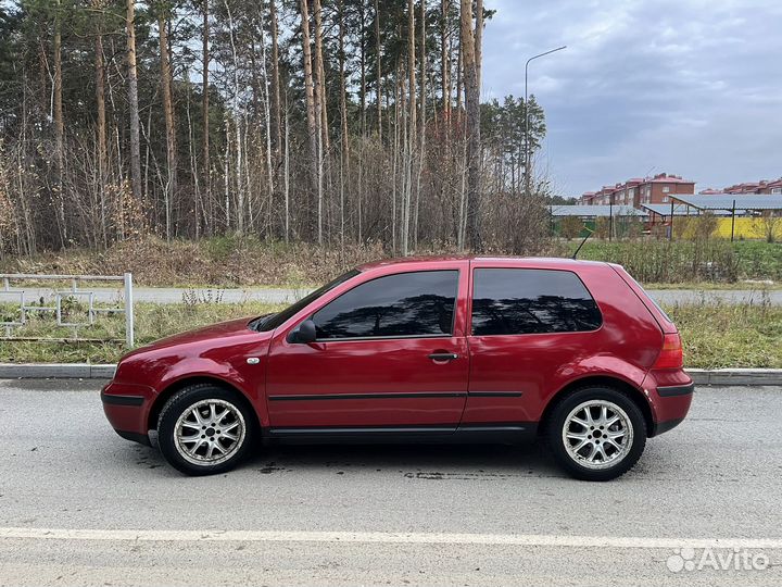 Volkswagen Golf 1.4 МТ, 1998, 314 000 км