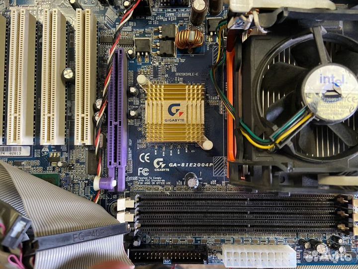 Материнская плата gigabyte