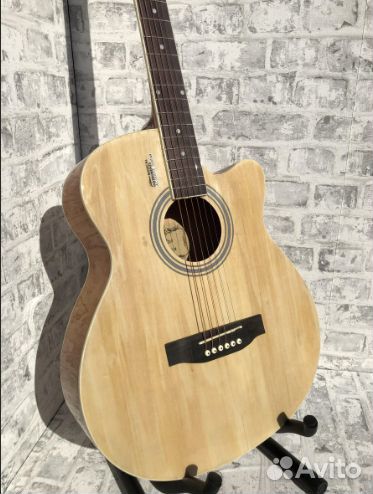 Гитара новая.Гитара Elitaro