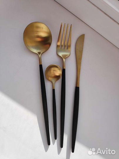 Набор столовых приборов