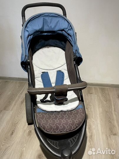 Коляска прогулочная