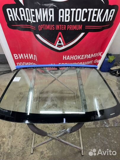 Лобовое стекло rover