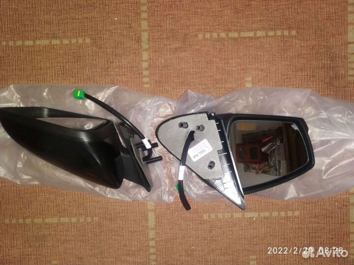 Зеркало заднего вида