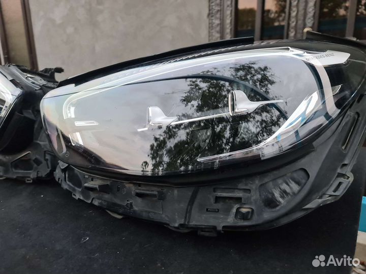 Передние фары Mercedes W213 рест
