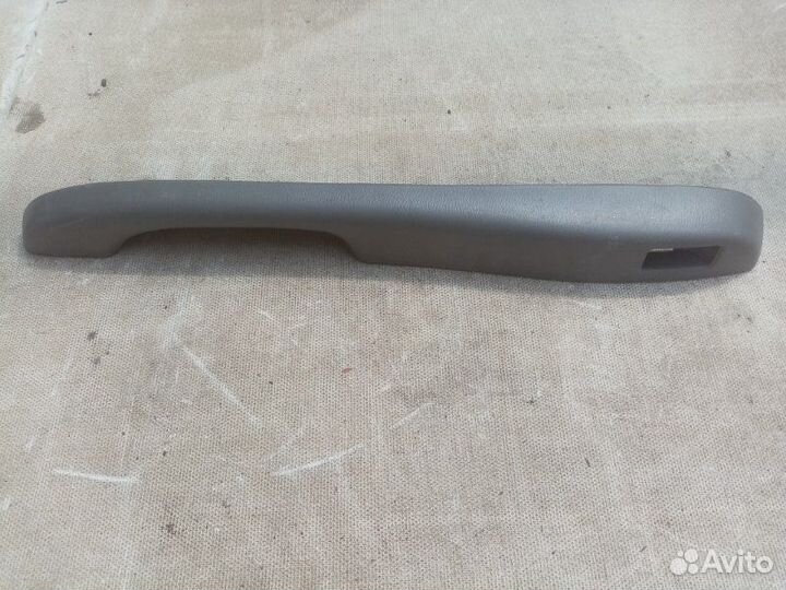 Подлокотник задний правый Nissan March K11 1.0