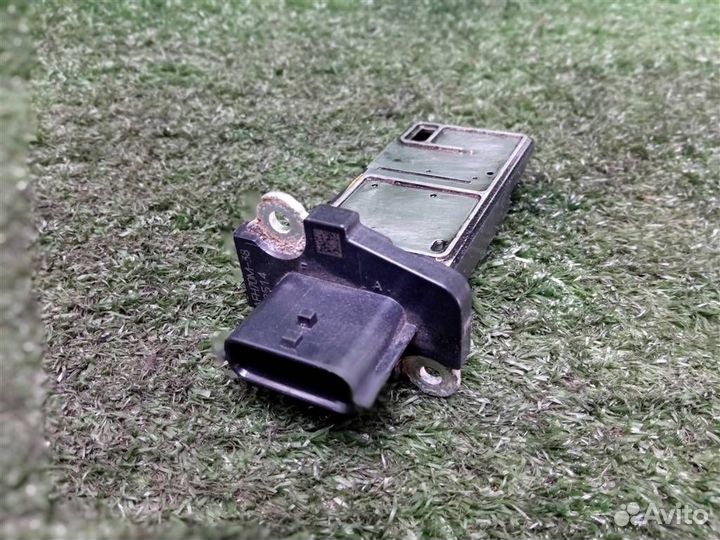 Датчик массового расхода воздуха (дмрв) Nissan Qa