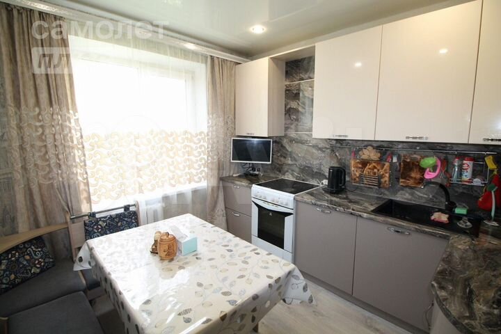 4-к. квартира, 77,9 м², 1/10 эт.