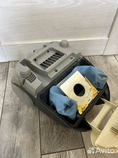 Пылесос lg 1600w