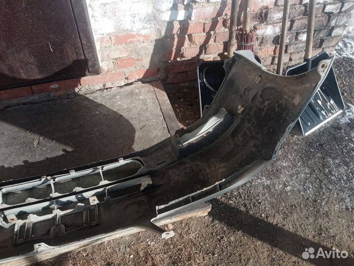 Бампер передний toyota corolla fielder 121